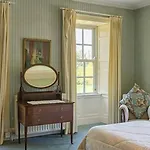 Richmond House *